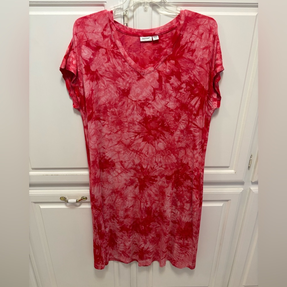 Avenue Red Pink Tie Dye Dress Women’s Size 18 New without tags